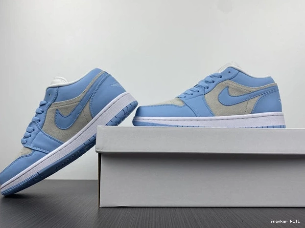 1155 695 Football DC0774- Jordan1 WellDesigned Aluminum Grey 0530
